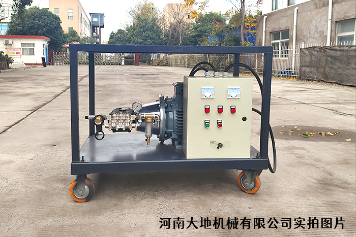 二手設備翻新除銹、除漆清洗機